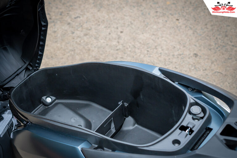 Cốp xe Honda Lead ABS