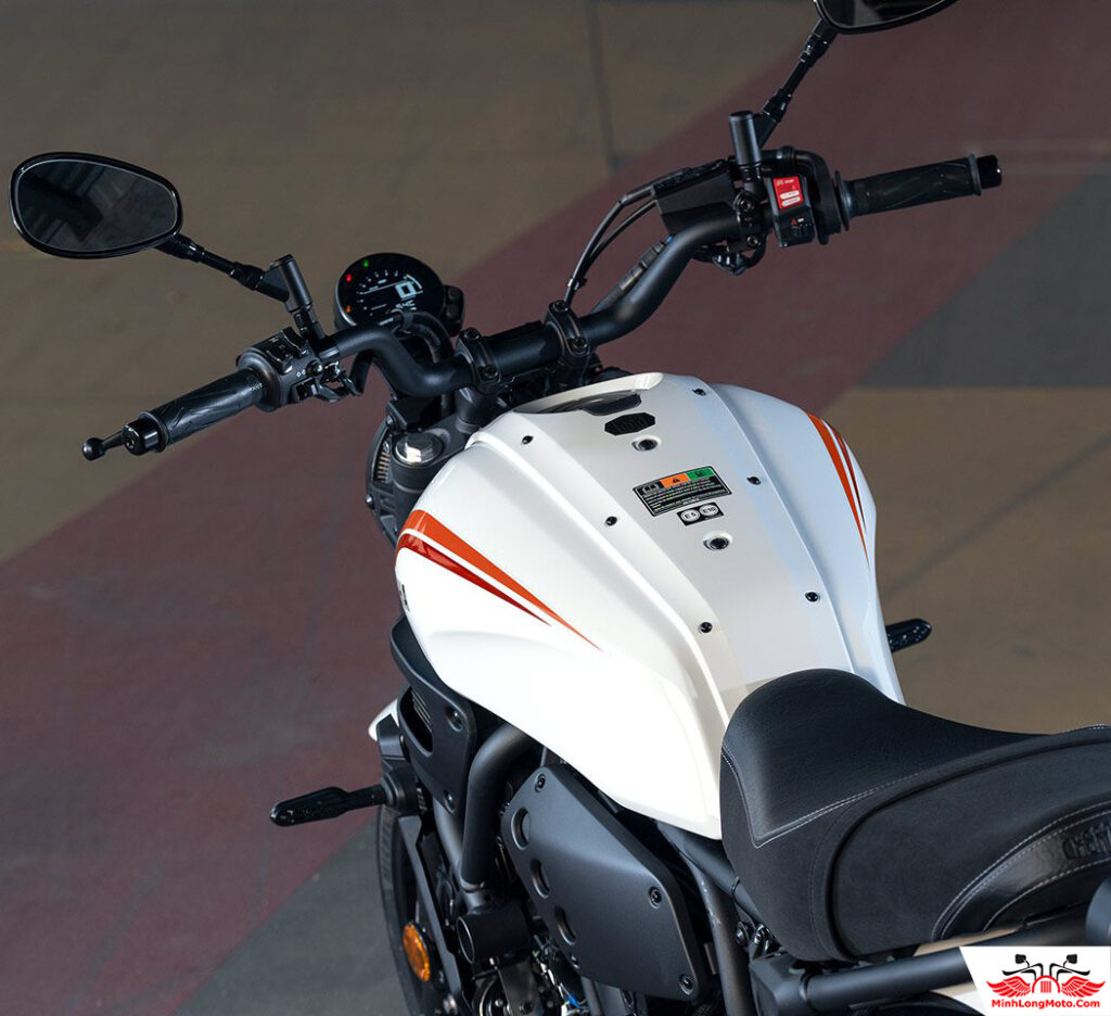 Ghi đông XSR700