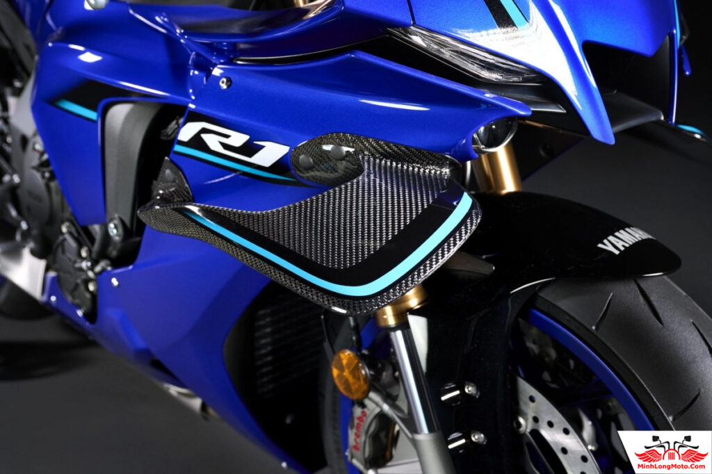 Yamaha YZF-R1 cánh gió carbon