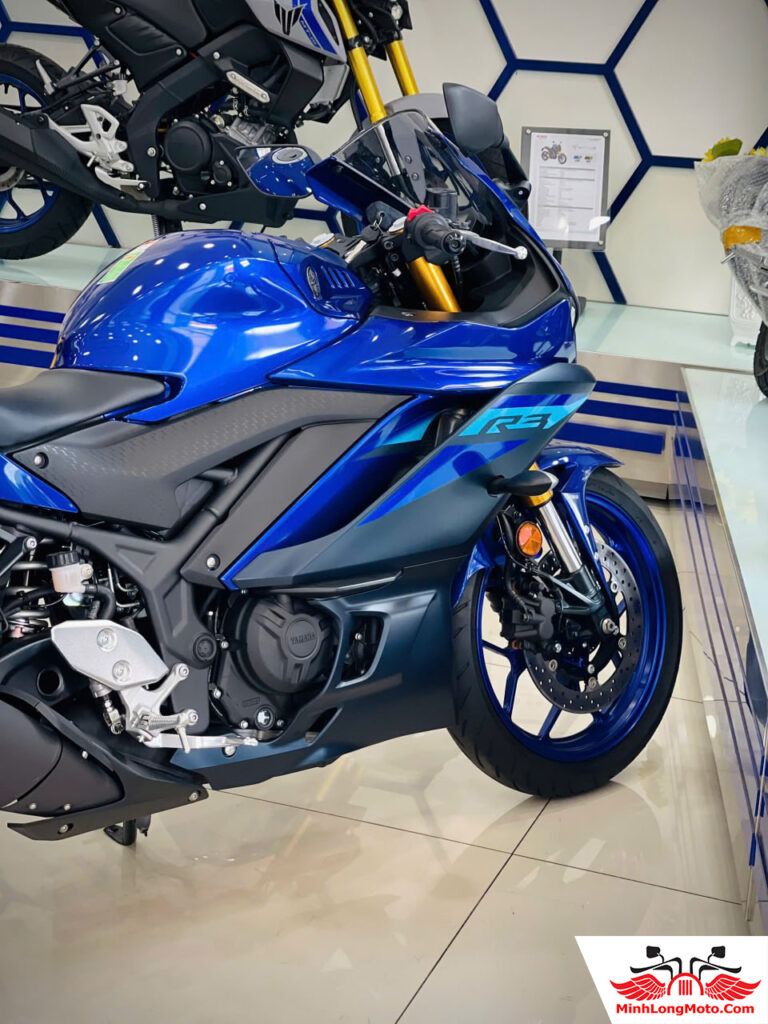 Khung xe R3 mới