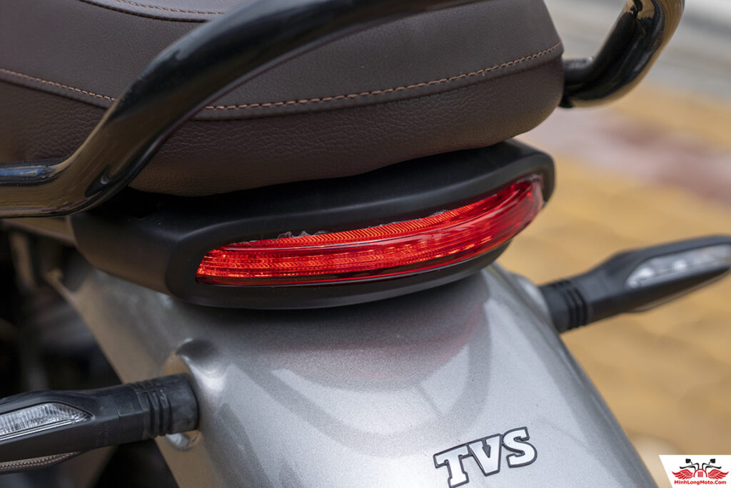 Đèn hậu TVS Ronin 225