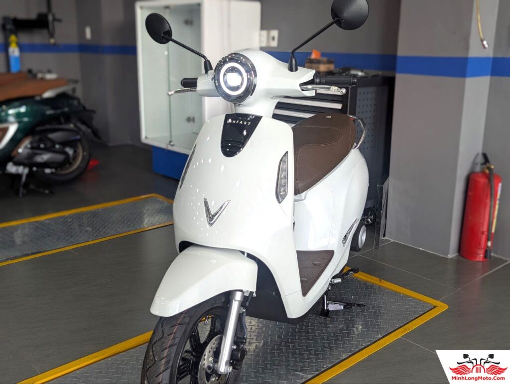 Đèn xe EVO200