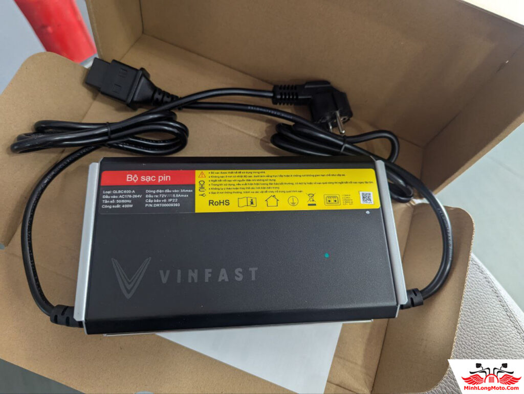 Sạc xe VinFast EVO200