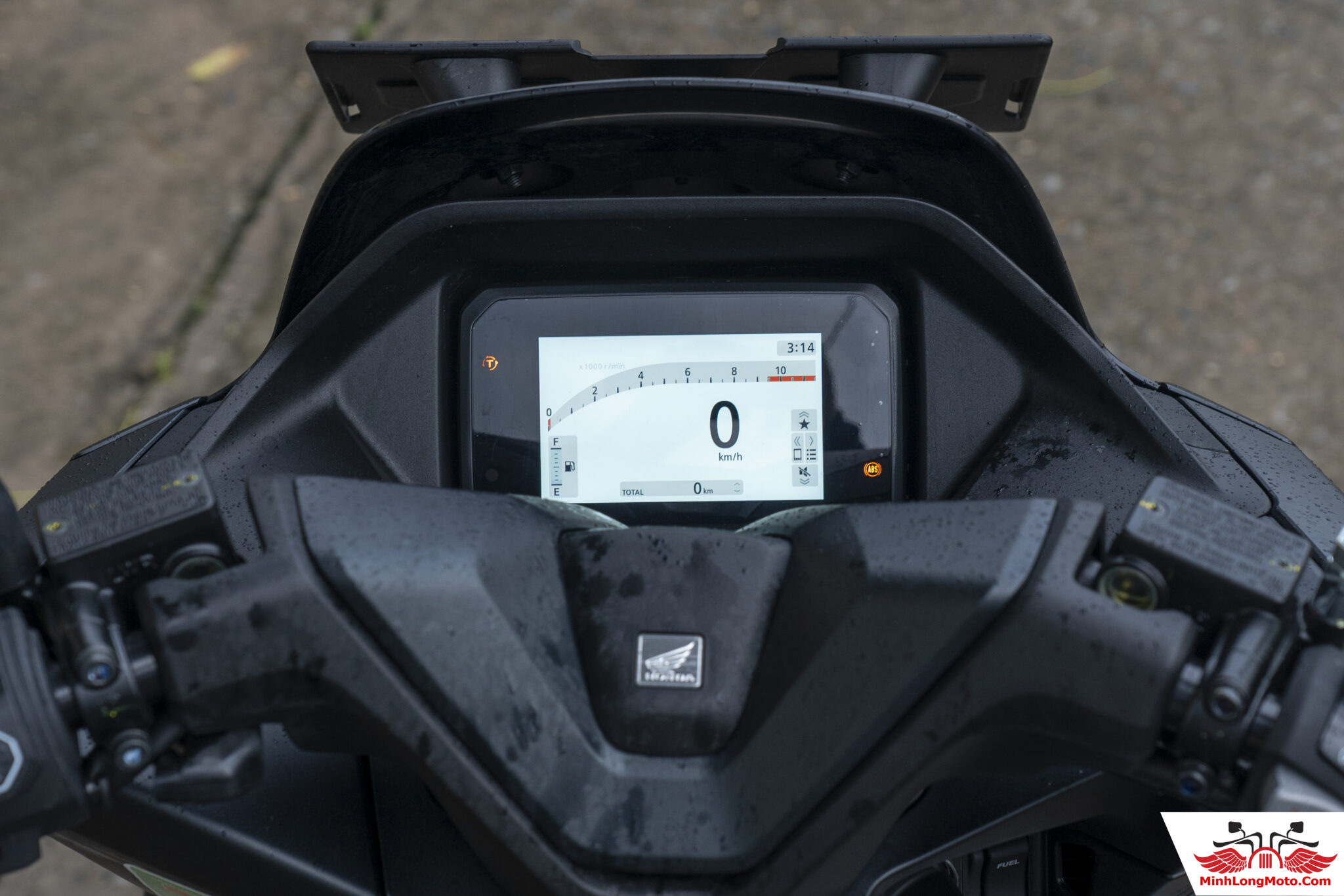 PCX160 RoadSync 2026 đã có mặt tại Minh Long Motor