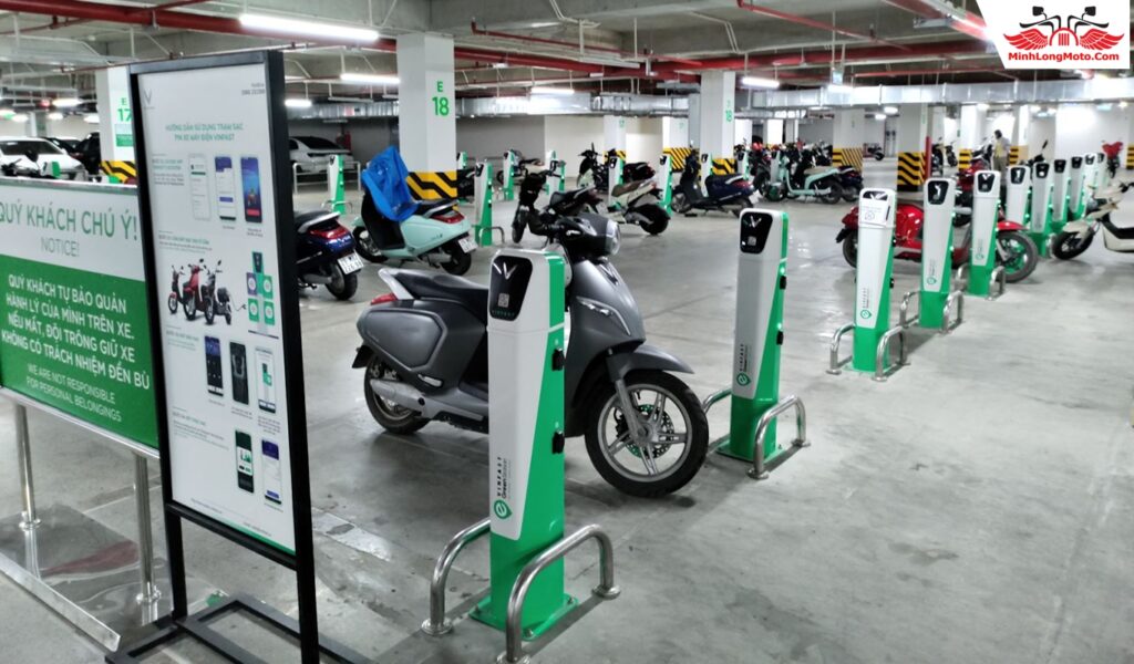 VinFast miễn phí sạc xe máy điện