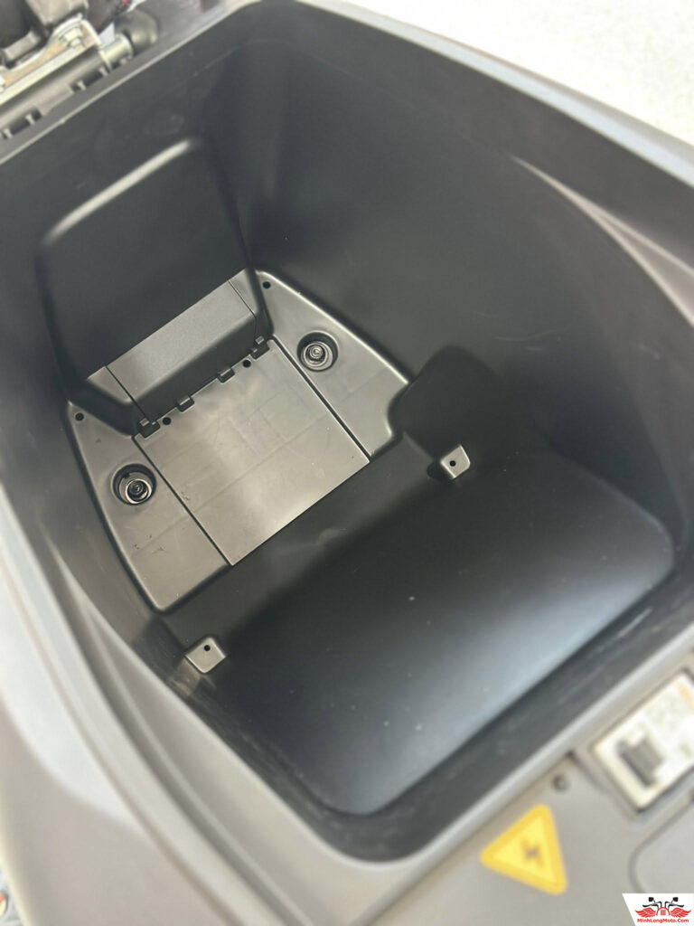 Cốp xe Yadea Voltguard U