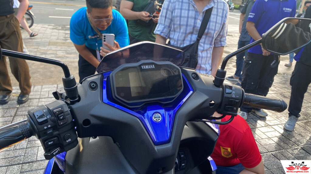 Yamaha NVX V3