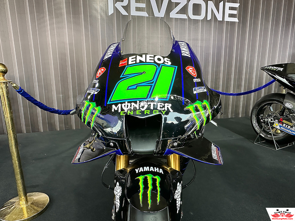 Đầu xe Yamaha YZR-M1