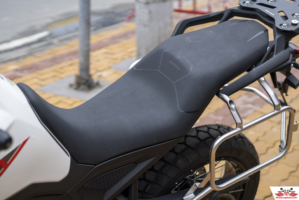 Yên xe thoải mái Zontes 703F