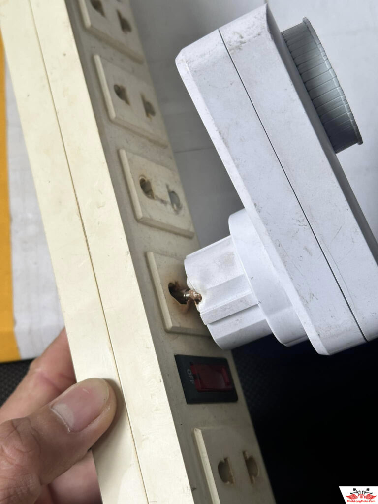 Không sạc xe máy điện qua đêm