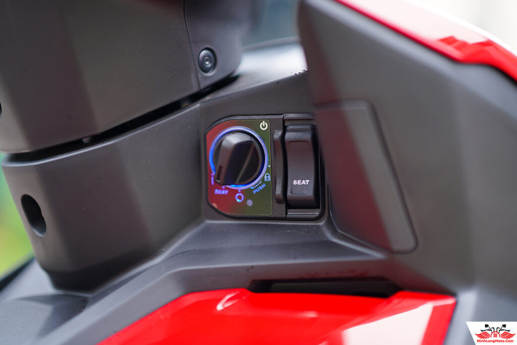 Cổng sạc Honda Winner R