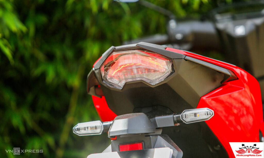 Đèn hậu Honda Winner R
