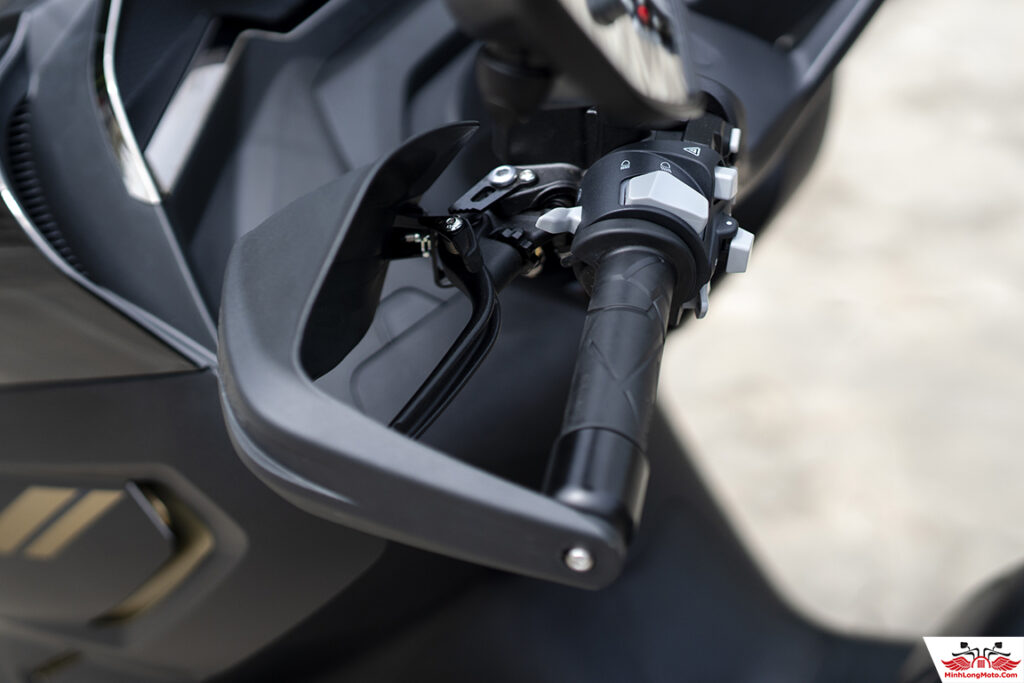 Khóa phanh Zontes 368E