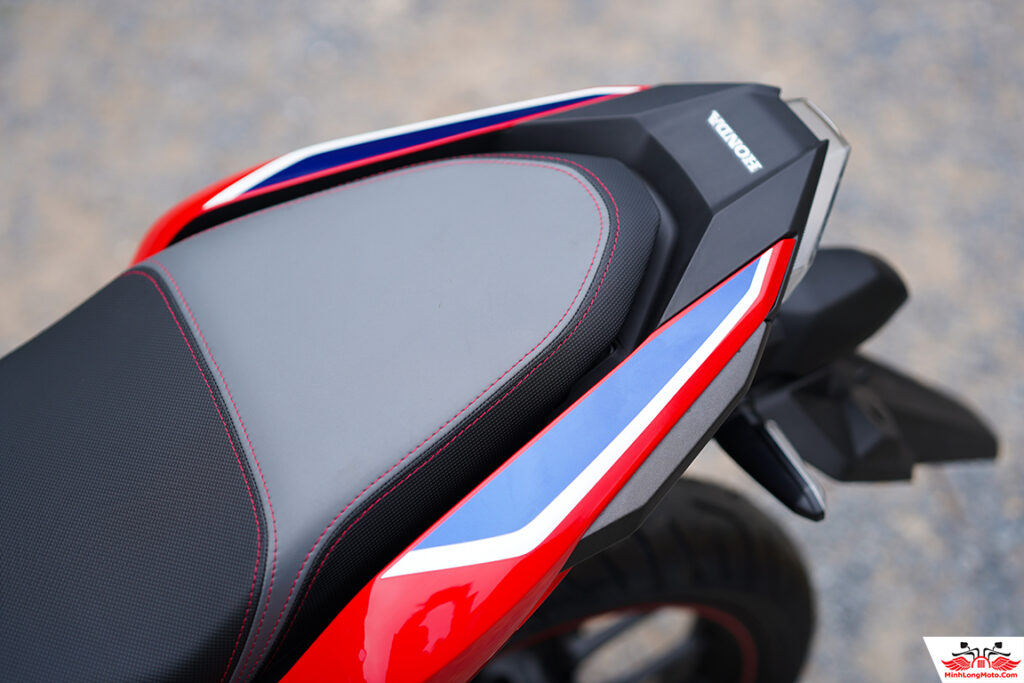 Tay dắt Honda Winner R