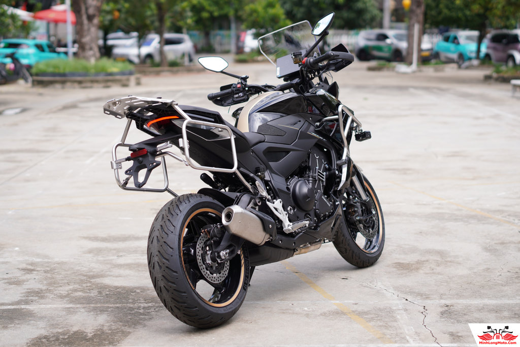 Chiêm ngưỡng Zontes 703T 2026: Chiến mã động cơ 3 xi lanh - 95 mã lực 25 Traction Control trên xe Zontes 703T