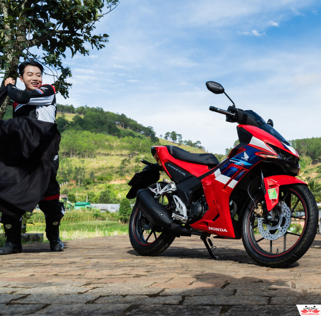Trang bị Winner R 2026