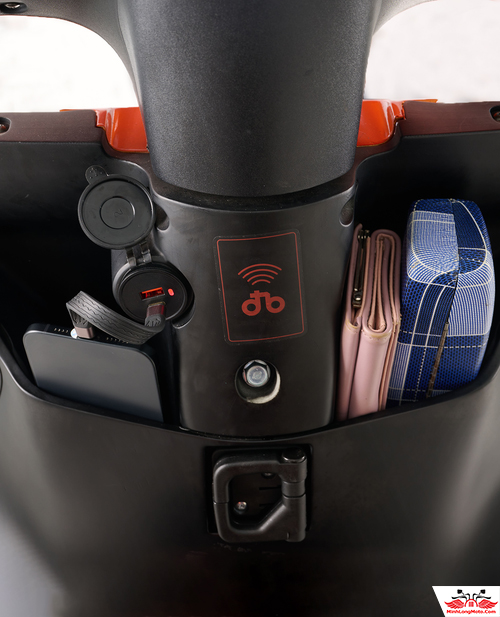 Cổng sạc Datbike Quantum S1