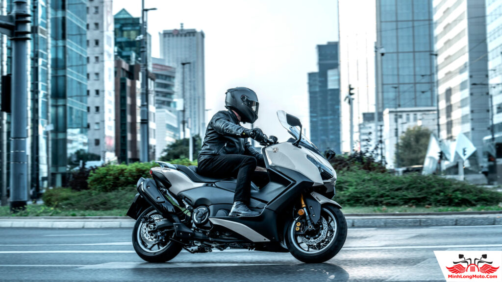 khung gầm TMAX Tech MAX 560