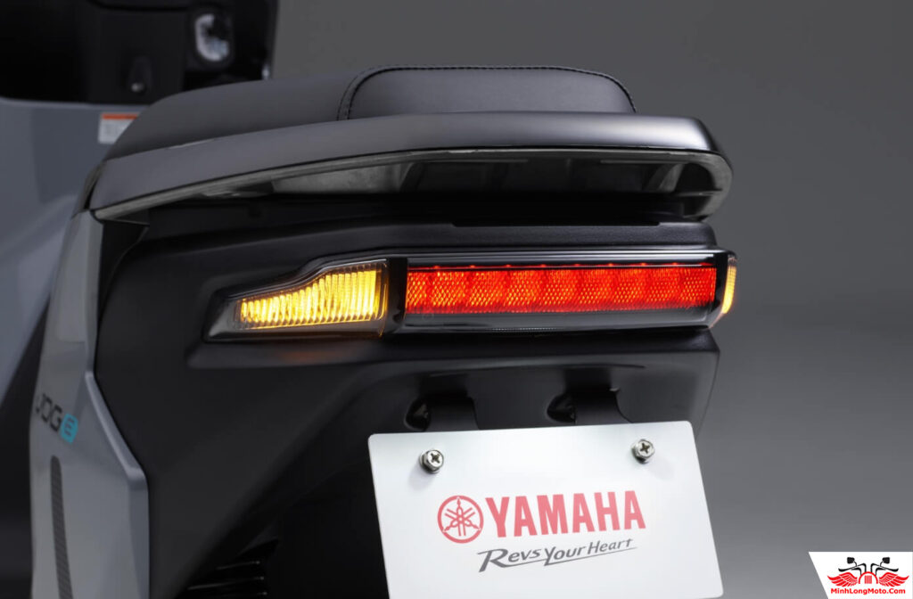 Đèn hậu Yamaha JOG E