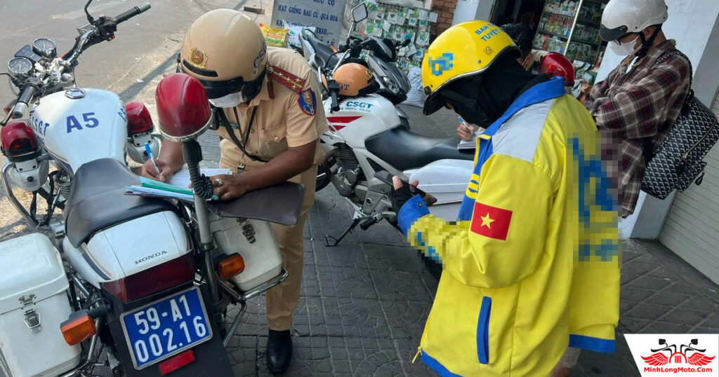 Dùng điện thoại khi đèn đỏ