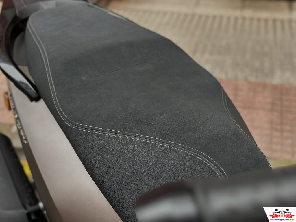 Yên xe Velocity 2026