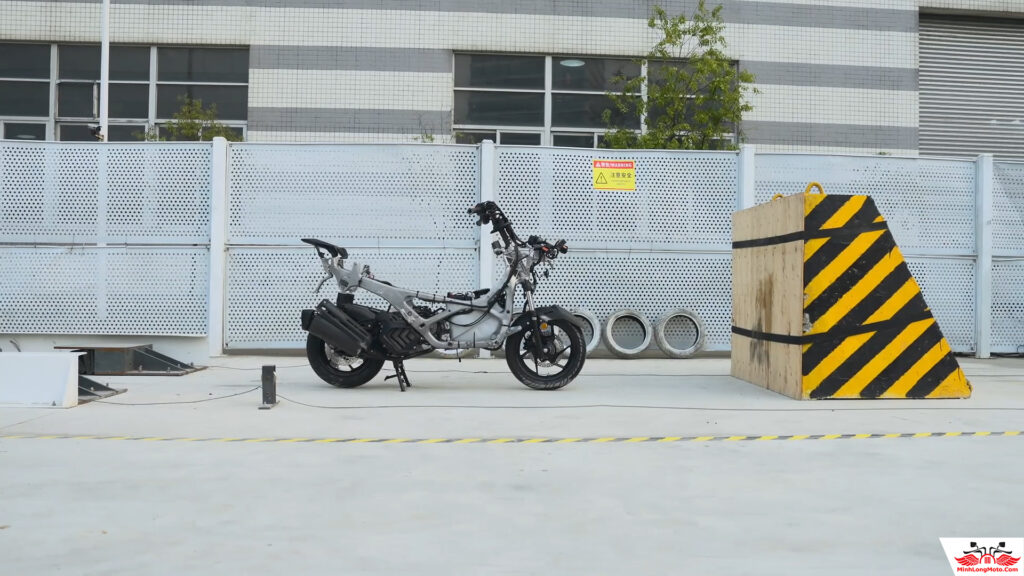 Khung nhôm Zontes 150X