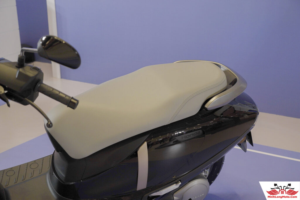 Yên xe Honda UC3