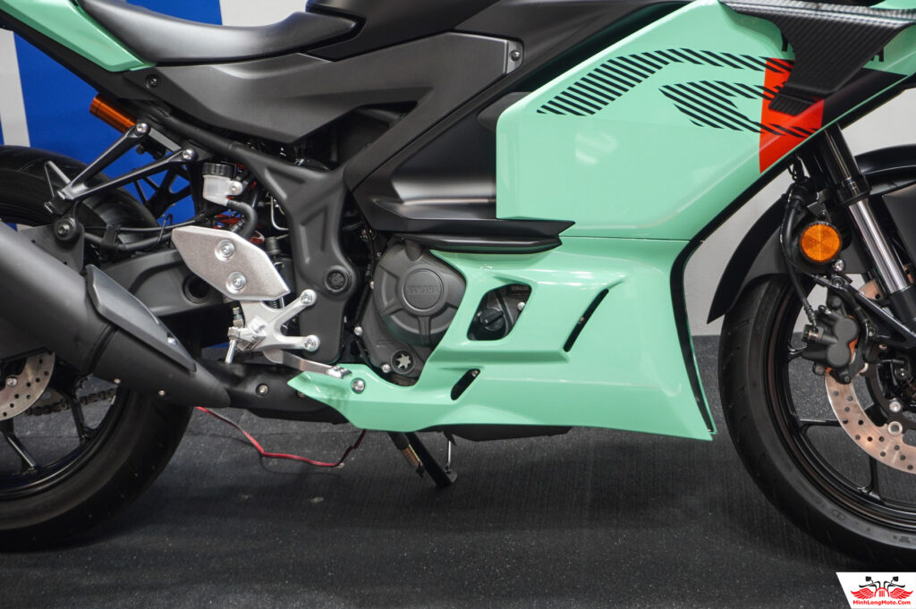 Yamaha YZF R3 Xanh Mint 2026