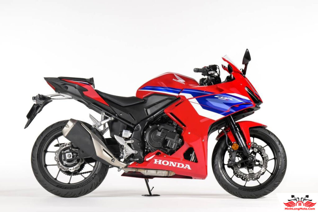 Honda CBR400R 2026 E-Clutch