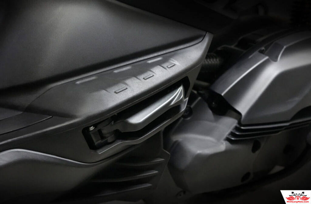 Yamaha X Force ABS