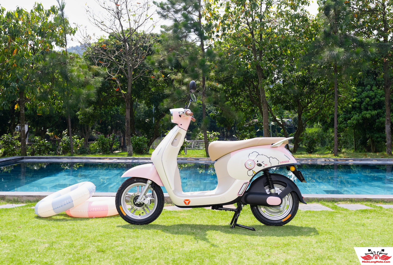 Xe điện giá rẻ Yadea Omee