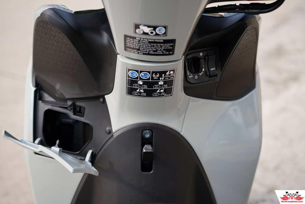Giá Honda SH Mode 2027 - Thế hệ mới chuẩn Euro 4, đồng hồ TFT, Smartkey 38 Khóa smartkey Honda SH Mode 125