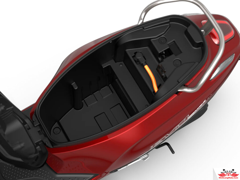 Cốp xe VinFast Evo Grand 2